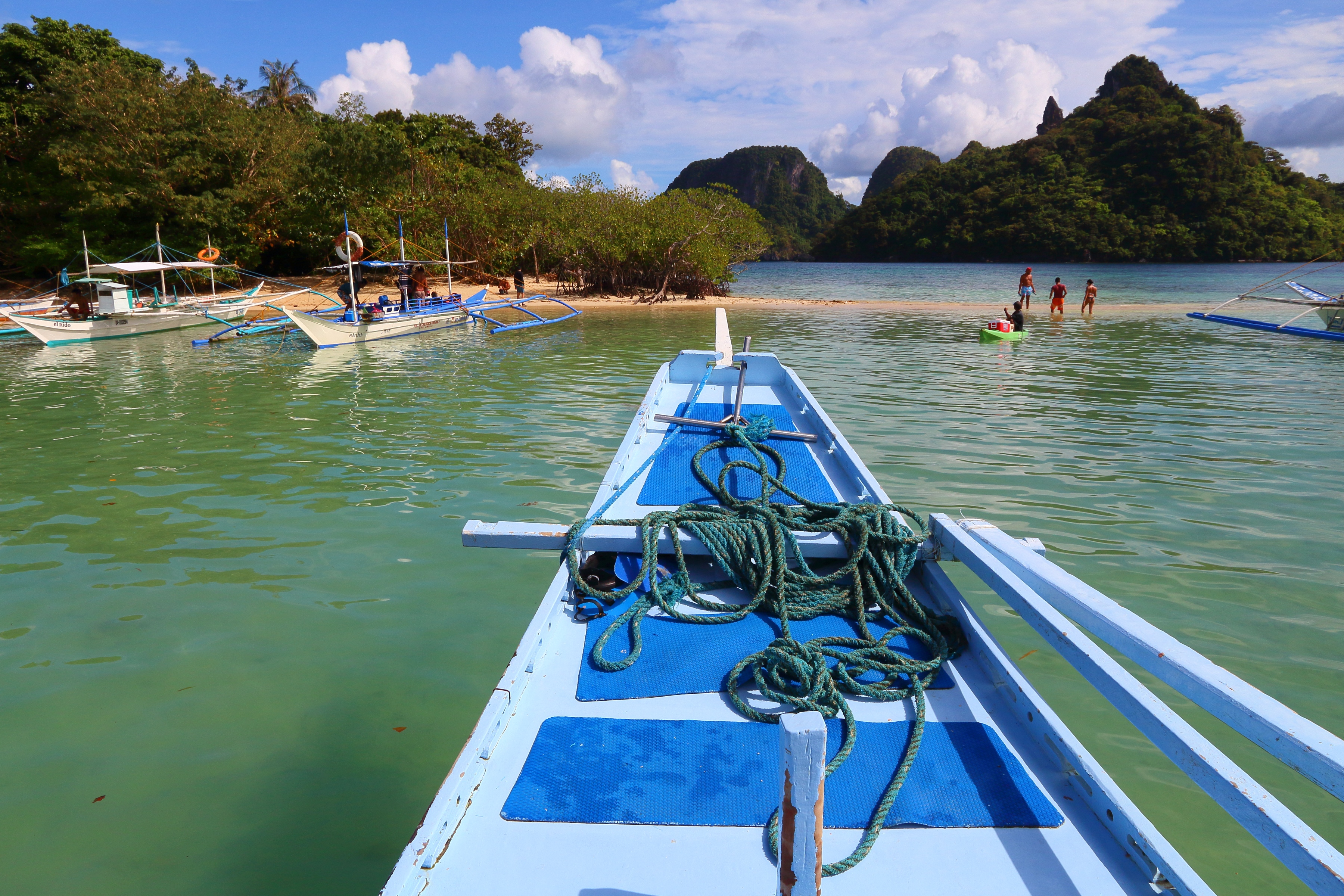 04 Palawan tourism - island hopping tour B visiting Snake Island sandbar